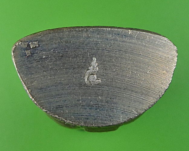 รูปเหมือนปั๊มรุ่นแรกหลวงพ่ออุ้น วัดตาลกง เพชรบุรี .386.