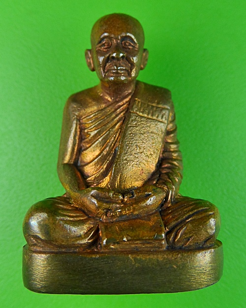 รูปหล่อสมเด็จพระญาณสังวรฯ วัดบวรนิเวศวรวิหาร กทม. ปี43 .422.