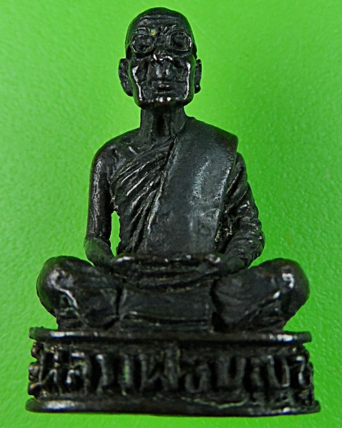 รูปหล่อหลวงพ่อบุญชู วัดลุ่มเจริญศรัทธาธรรม กทม. .556.