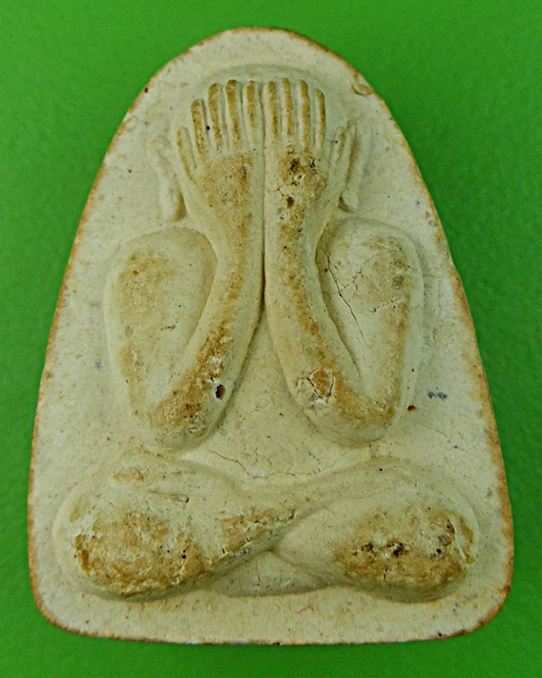 พระผงปิดตาหลวงพ่อเกลี้ยง วัดเนินสุทธาวาส ชลบุรี .739.