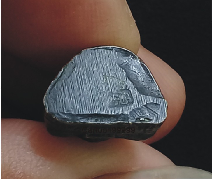 รูปหล่อรุ่นแรก หลวงพ่อช่วย วัดแหลมโตนด ชุมพร ตอกโค๊ดใต้ฐานครับ สวยๆ ครับผม