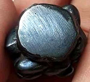 พิมพ์อุปคุตถือดอกบัว สามหน้า เนื้อเมฆพัตร