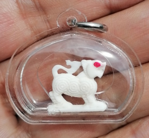 สิงห์สามขวัญสาริกาไม่ทราบที่ พร้อมเลี่ยมกันน้ำหนาๆ​ เคาะเดียว   