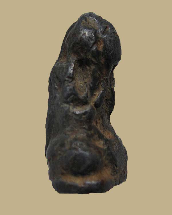  พระปิดตายาคูคำดี หรือหลวงปู่คำดี วัดทาดหลวงใต้ นครหลวงเวียงจันทร์ เนื้อชินตะกั่ว มีจาร