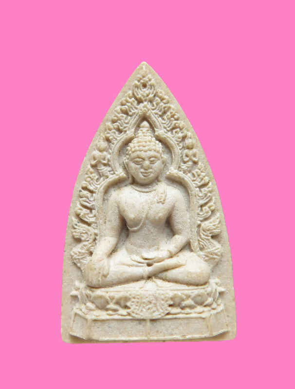 พระพุทธมงคลรัตน์ภูมิพัฒนมหามุนี วัดมงคลรัตนราม USA หลัง ภปร