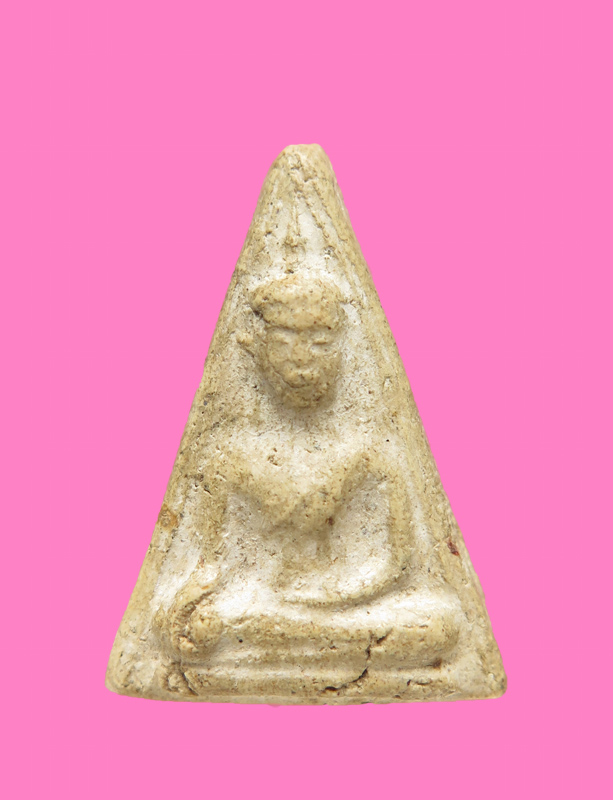 นางพญาเนื้อผง มีหน้าตา เศียรใหญ่ สวย