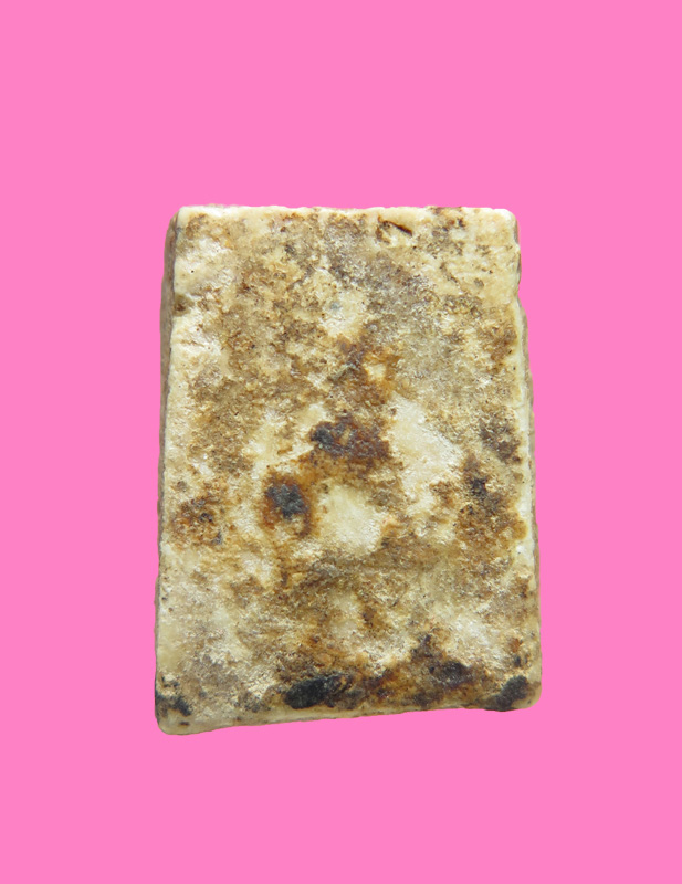 สมเด็จพิมพ์คะแนน เข่ากว้าง เนื้อผง