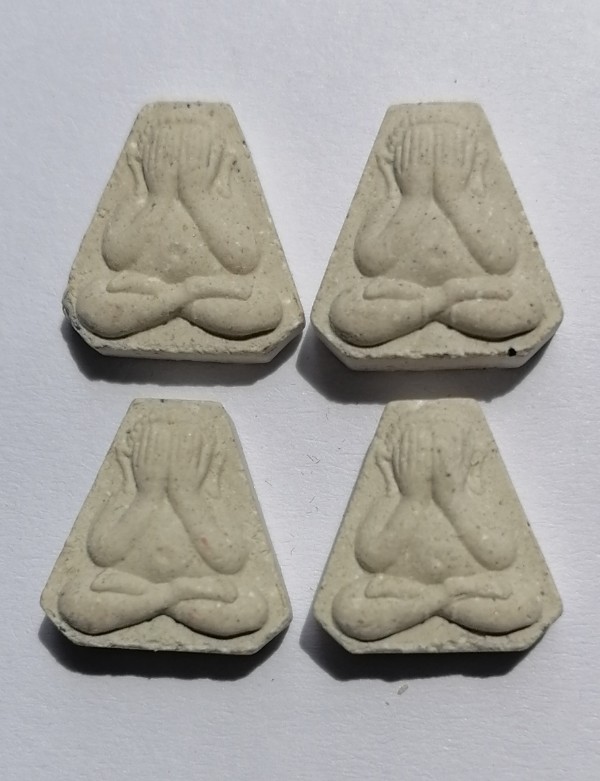 พระปิดตาสาริกา​"เหนือดวง" หลวงปู่จื่อ วัดเขาตาเงาะอุดมพร จ.ชัยภูมิ​ ปี​ 2563​ เคาะเดียว