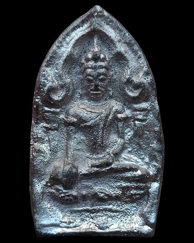 1.พระยอดขุนพลหล่อพิมพ์อยุธยา หลวงพ่อฑูรย์ วัดโพธินิมิตร เนื้อชิน พ.ศ. 2527 สูง 5 ซ.ม. สร้างจากเนื้อช