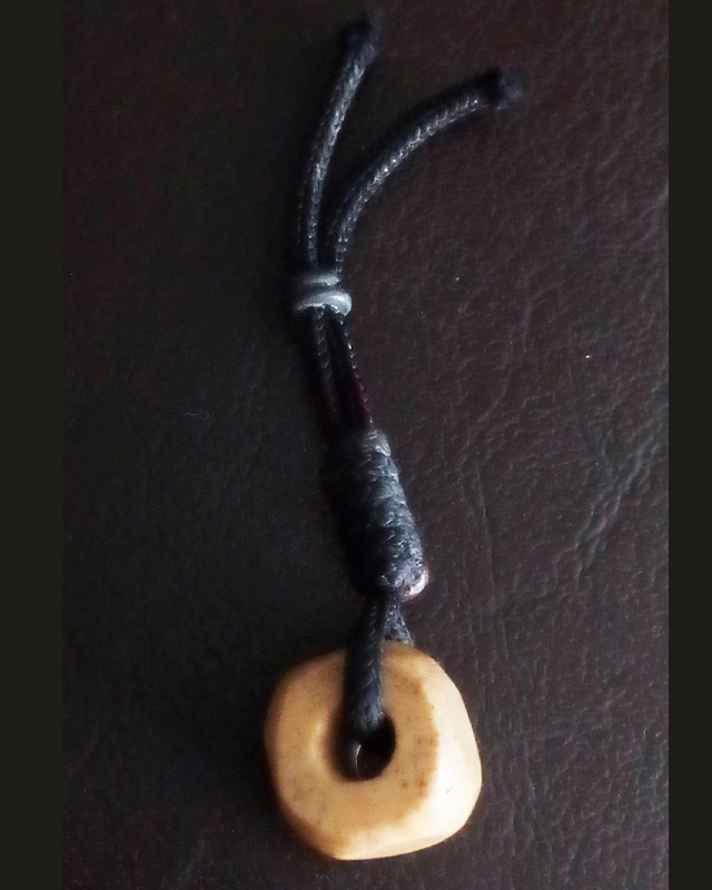 ลูกคั่นกระดูกแกะ เก่าๆ ขนาด 1.2-1.3 ซ.ม.