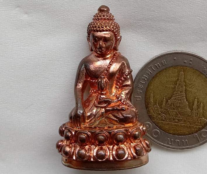 พระกริ่งรุ่นทรงประทาน อธิฐานจิตเดี่ยวโดยหลวงปู่บัว ถามโก ปี56 เนื้อทองแดง เลข407 สร้าง1999องค์+กล่อง