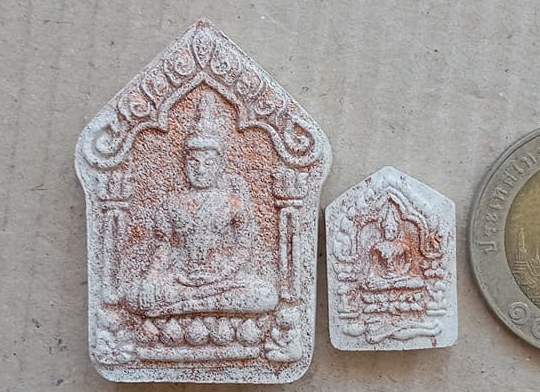 พระขุนแผนพลายแก้ว วัดแค จ.สุพรรณบุรี ปี2557 เนื้อคชรัตน์ขาว(1ชุด2องค์ พิมพ์เล็ก+พิมพ์ใหญ่)