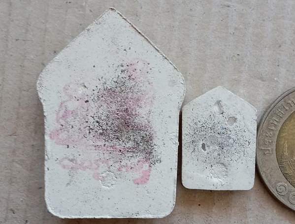 พระขุนแผนพลายแก้ว วัดแค จ.สุพรรณบุรี ปี2557 เนื้อคชรัตน์ขาว(1ชุด2องค์ พิมพ์เล็ก+พิมพ์ใหญ่)