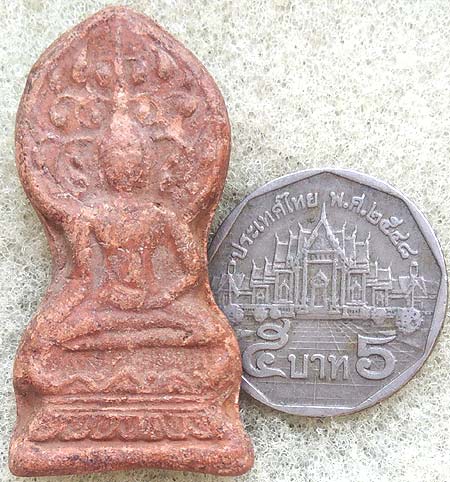 *พระเชียงแสน ปรกโพธิ์ พิมพ์กลาง เนื้อดิน*