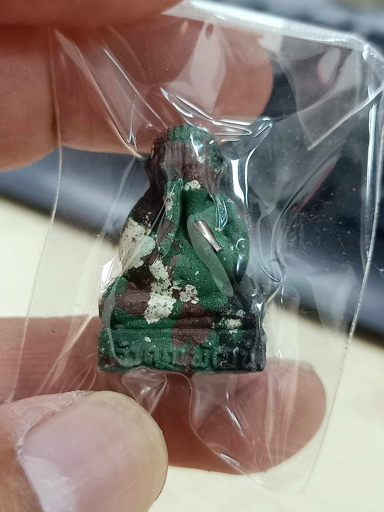 4-633 พระปิดตาตุ๊กตา เศรษฐีมหาลาภ หลวงพ่อพัฒน์ วัดห้วยด้วน จ.นครสวรรค์ 2564 พิมพ์เล็ก กล่องเดิม