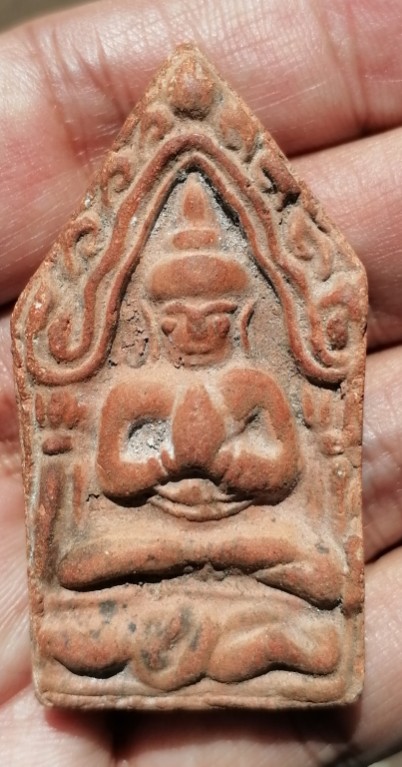 ขุนแผนปลุกกุมาร​ หลังยันต์(นะ)​กันปืน เนื้อดิน หลวงพ่อกวย​ วัดโฆษิตาราม​ ยุคต้น เคาะเดียว    