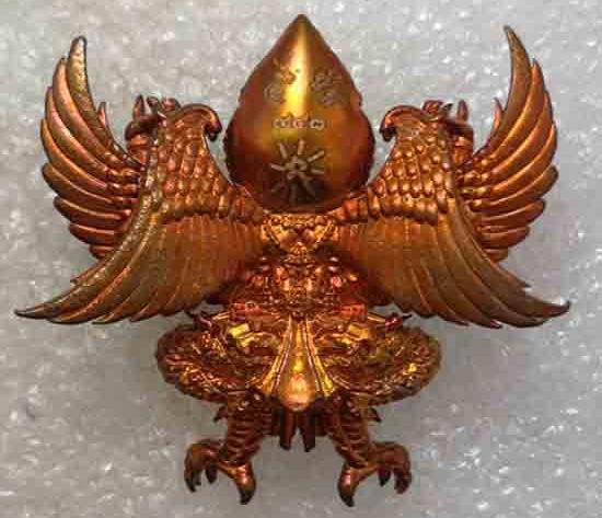 พญาครุฑรวยมหาอำนาจ หลวงปู่ชัช วัดบ้านปูน จ.อยุธยา ปี2560 เนื้อทองแดงผิวไฟ หมายเลข943 พร้อมกล่องเดิม