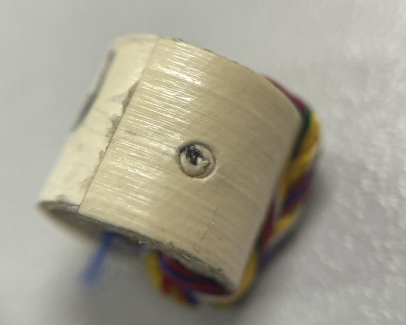 ตะกรุดลูกอมโลกธาตุ พระมหาสุรศักดิ์ วัดประดู่ฯ สมุทรสงคราม เนื้อใบลาน ผูกไหม พร้อมจารลายเซ็นต์