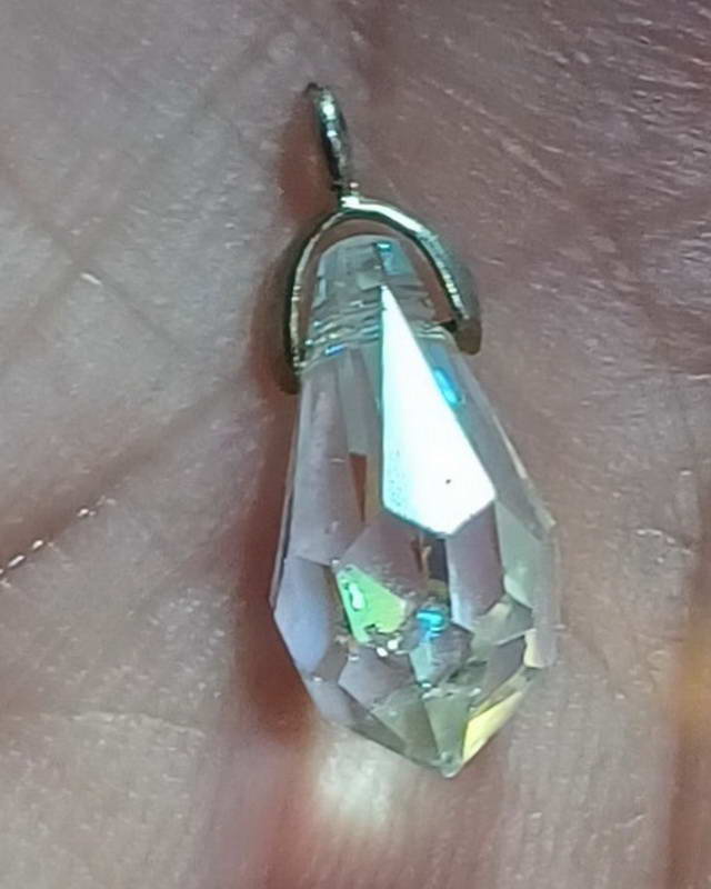  ลูกแก้วสารพัดนึก เหลี่ยมเพชร พิมพ์หยดน้ำ หลวงพ่อฤาษีลิงดำ วัดท่าซุง อุทัยธานี ปี2528