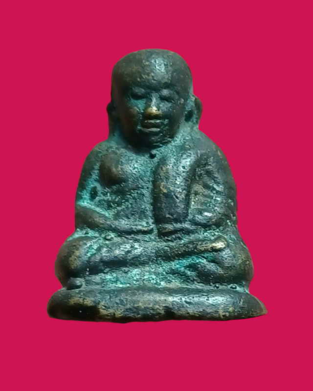 หลวงพ่อเงิน วัดบางคลาน รุ่นปืนแตก ปี2528 พิมพ์เศียรโตบาตร