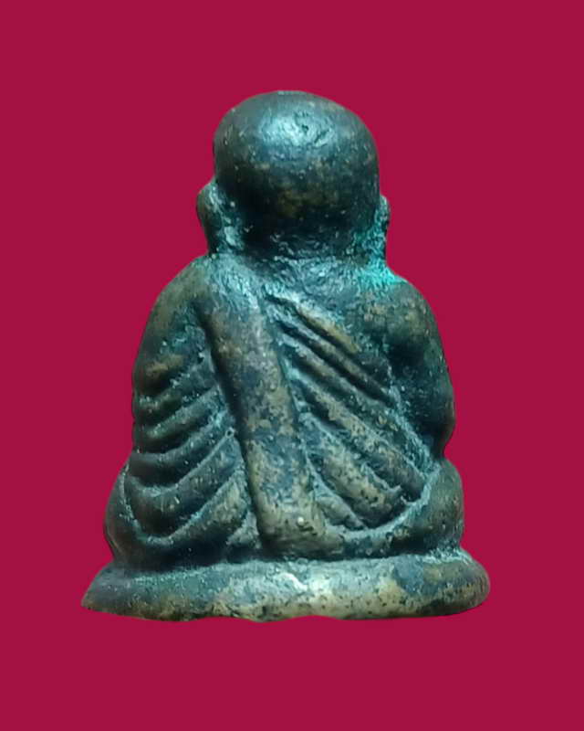 หลวงพ่อเงิน วัดบางคลาน รุ่นปืนแตก ปี2528 พิมพ์เศียรโตบาตร