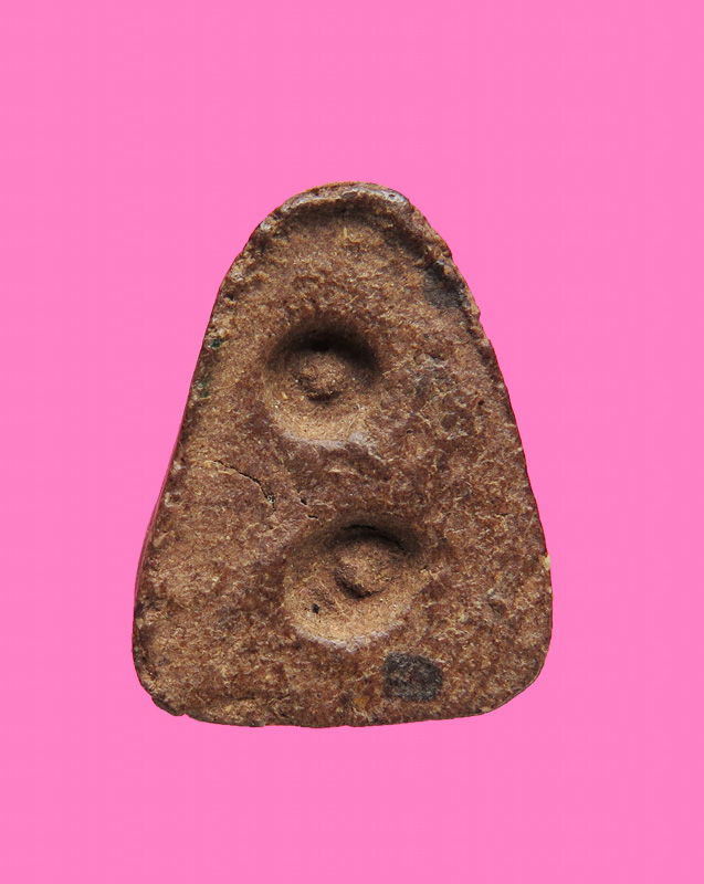 พระปิดตา หลวงปู่เกลี้ยง วัดเนินสุทธาวาส ชลบุรี ปี 02 แก่ว่าน (หายากแล้ว)