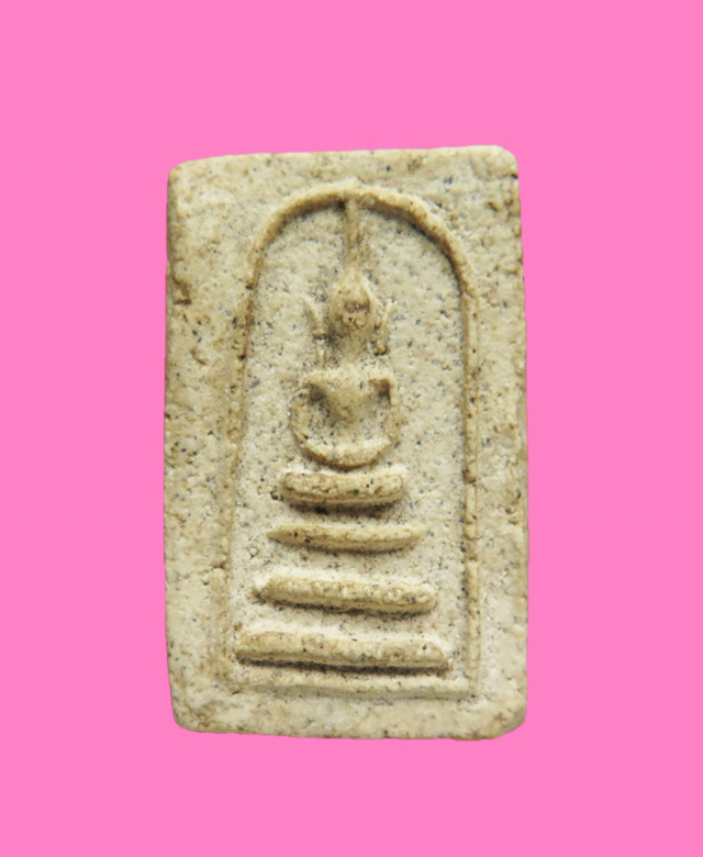 พระสมเด็จสามชั้นหูบายศรี พิมพ์คะแนน หลวงพ่อน้อย วัดธรรมศาลา นครปฐม ปี 2511