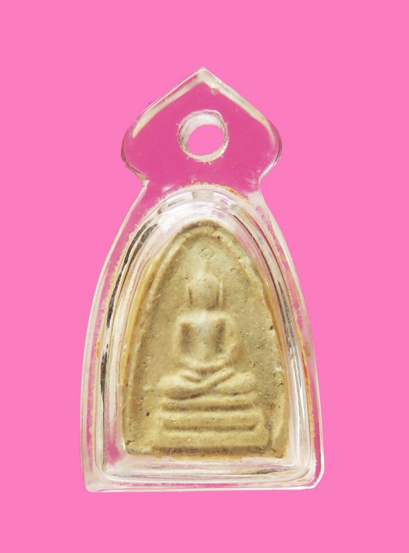 กลีบบัวเล็ก พร้อมเลี่ยมสวยๆ หลวงพ่อนาค หลวงปู่หิน วัดระฆัง ปี 12