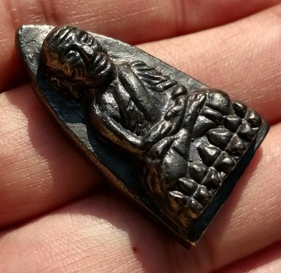 หลวงพ่อทวด พิมพ์เตารีด วัดในหาน เนื้อนวะโลหะ นะ 9 โค๊ด 2 ในหาน 1 กรรมการ จ.ภูเก็ต ปี 2536 เคาะเดียว