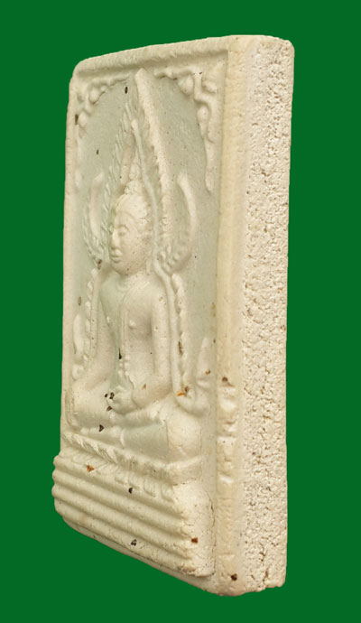 ***** ศักดิ์ศรีรุ่นแรกครับ***** พระพุทธชินราชหลังยันต์ห้า หลวงพ่อคูณปริสุทโธ ออกวัดแจ้งนอก ปี 2512