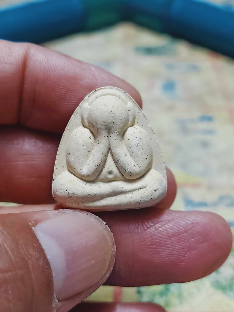 4-404 ปิดตาหมุนเงินล้าน หลวงปู่หมุน วัดบ้านจาน จ.ศรีสะเกษ 2565 เลข 2031 กล่องเดิม