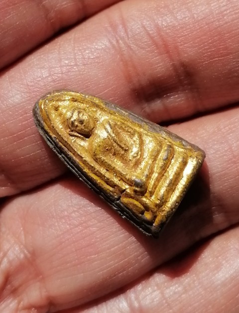 พระไม่ทราบที่ เคาะเดียว    