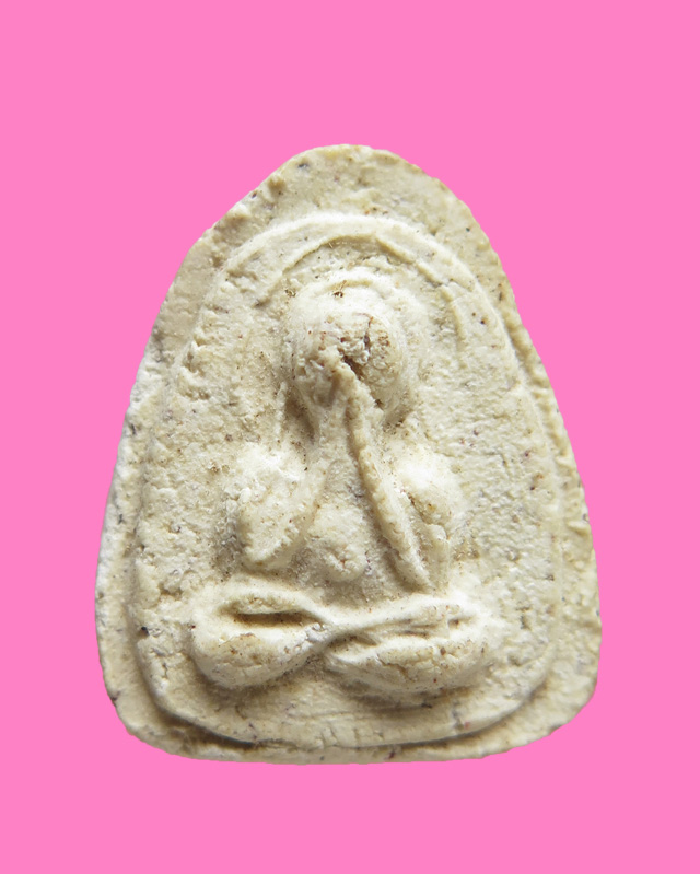 พระปิดตา เนื้อผง