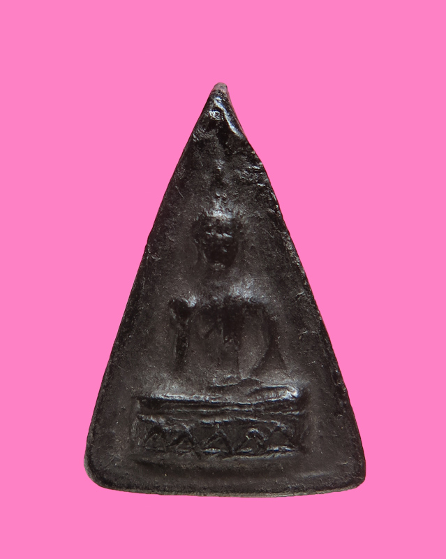 พระพุทธกวัก เนื้อดำๆ