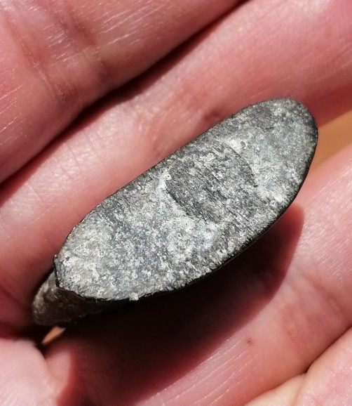 งั่งตาโปน​ นิ้วกระดกขวา​ เกศตรง​ ฐานอุดกริ่ง​ เนื้อสำริดเก่าๆ​ ไม่ทราบแหล่งที่มา เคาะเดียว    