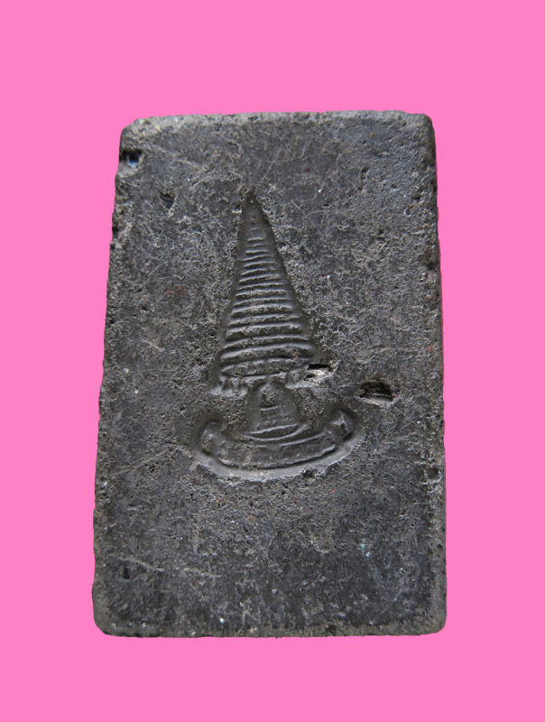 พระปิดตา เนื้อผงใบลานผสมไม้เสาเอกสมเด็จโต หลวงปู่หิน วัดระฆัง