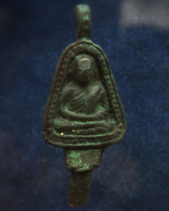 แท้ๆ จากวัด !! เหรียญหล่อจอบใหญ่ หลวงพ่อเงิน รุ่นปืนแตก วัดคงคาราม (บางคลานใต้) ตัดจากช่อกรรมการ (9)