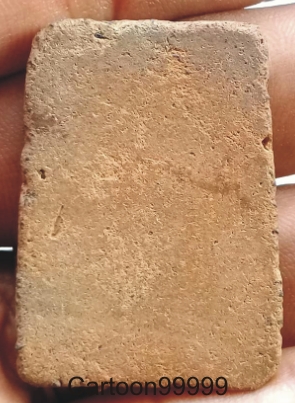 สมเด็จยุคต้น เนื้อดินผสมผง หลวงพ่อสงวน วัดไผ่พันมือ สุพรรณบุรีครับ เนื้อนี้หายากมากๆ ครับผม