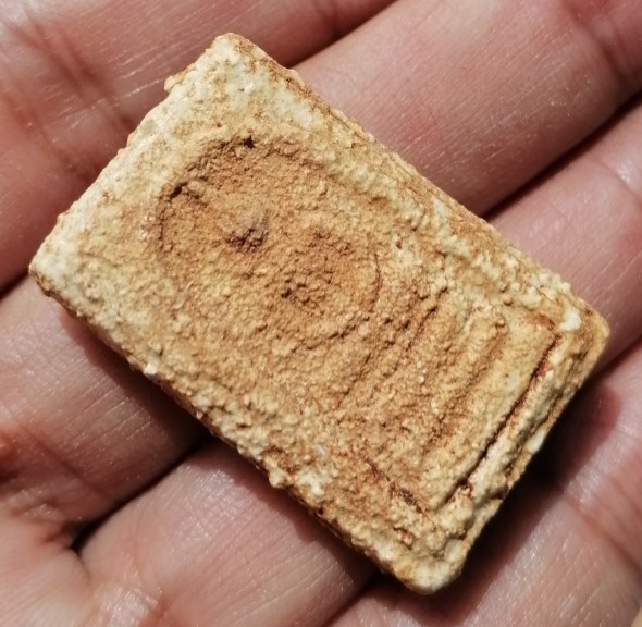 สมเด็จบางขุนพรหมแช่น้ำมนต์​ พิมพ์ใหญ่พระประธาน วัดบางขุนพรหม​ พร้อมกล่องเดิม ปี 2547 เคาะเดียว