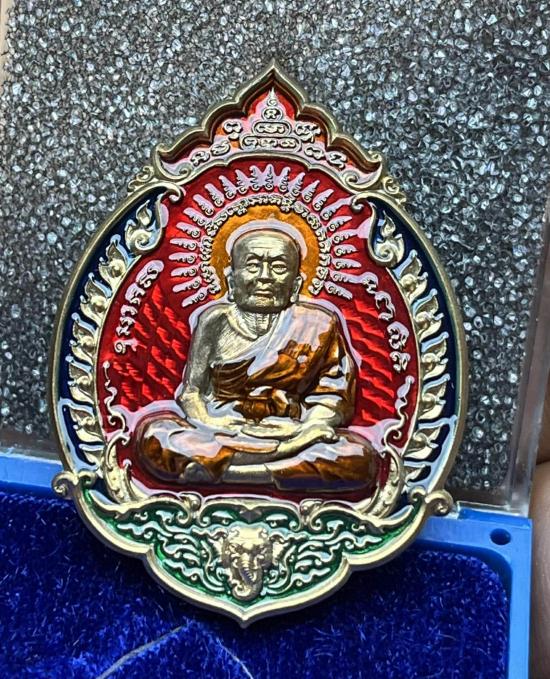 หลวงปู่ทวด รุ่นรวย รอด ปลอดภัย วัดพระยาสุเรนทร์ ปี2567 ปลุกเสก 6 วาระ คุณปั่นกระแสพระเครื่องจัดสร้าง