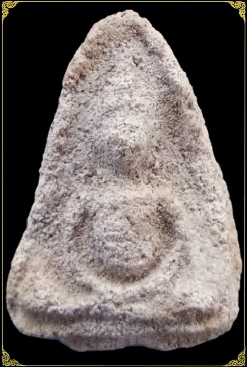 พระกรุวัดใหม่ปากบาง พิมพ์กลีบบัวสมาธิ จ.พระนครศรีอยุธยา