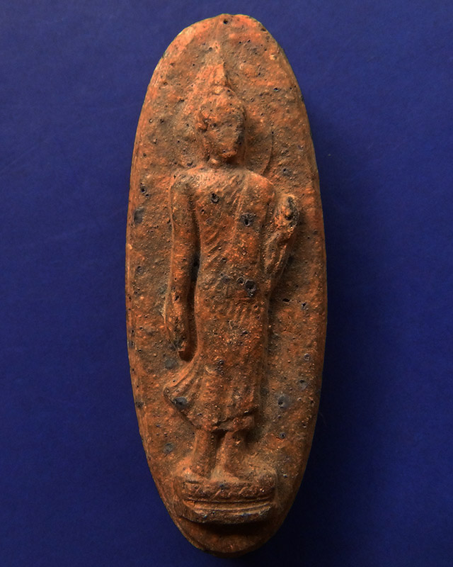 1.พระลีลา 25 พุทธศตวรรษ เนื้อแร่ อย่างหนา