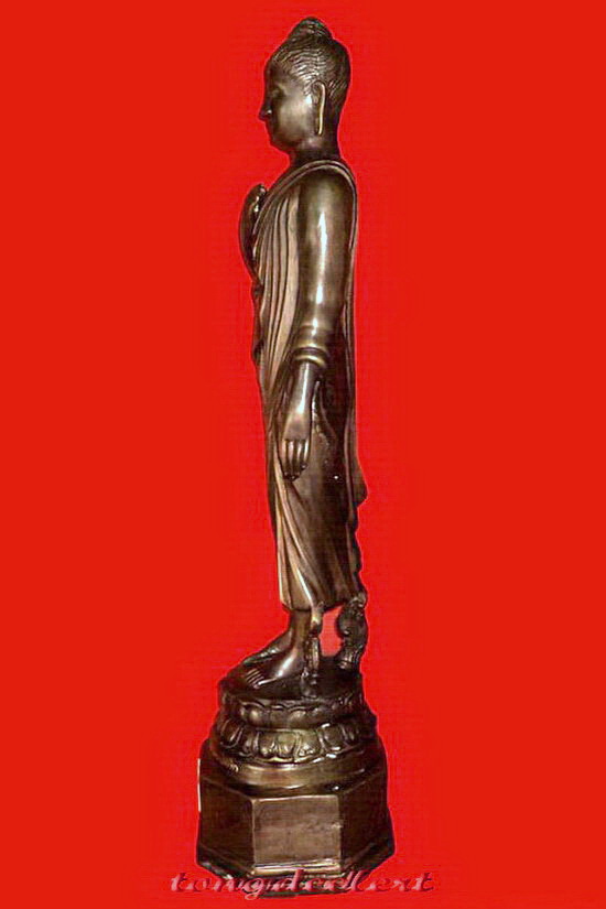 พระพุทธมงคลวิมลบูรพาโสภิต พระพุทธรูปคู่เมือง จ.สระแก้ว ฉลองพุทธชยันตี 2,600 ปี ขนาดใหญ่ สวยมากค่ะ