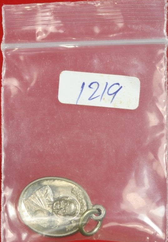 ***แจกพิเศษ***เหรียญเม็ดแตงหลวงพ่อคูณปริสุทโธ รุ่นอายุยืน เนื้ออัลปาก้า แจกในพิธีปลุกเสก ปี2553