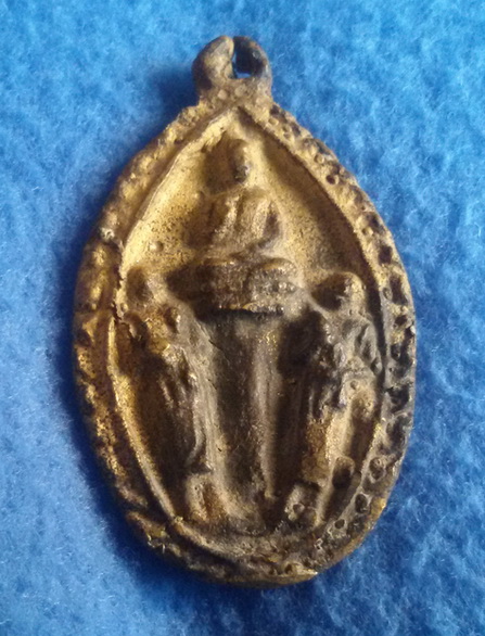 เหรียญหล่อโบราณ หลวงพ่อแฉ่ง วัดบางพัง พิมพ์พระโมคคัลลา-สารีบุตร