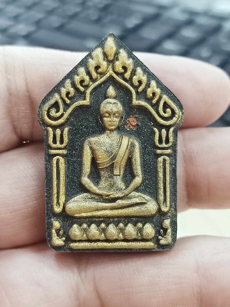 5-17 พระผงเมตตา มหามงคล พระอาจารย์ติ๊ก ดงตาพระยา สระแก้ว 2560 กล่องเดิม