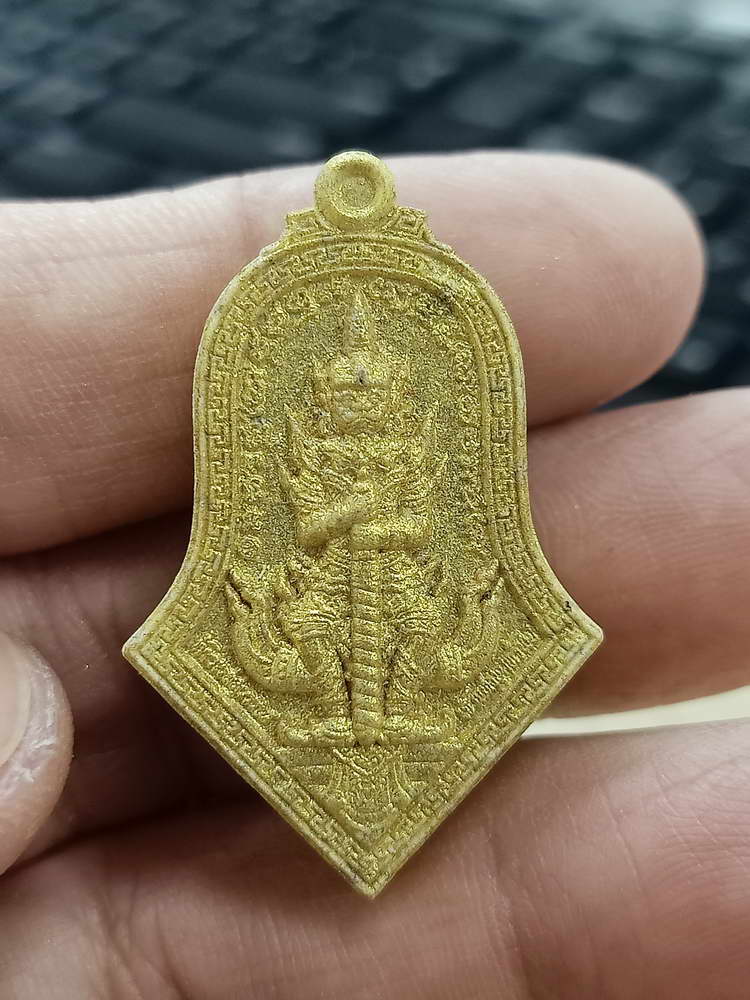 5-22 พระผงท้าวเวสสุวรรณ กันชงทรัพย์เศรษฐี ปลุกเสกสายเขาอ้อ อ.เปลี่ยน หัทยานนท์ เจ้าพิธี กล่องเดิม