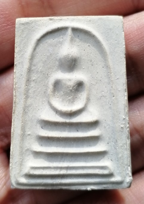 พระสมเด็จบางขุนพรม ปี 2531 พิมพ์เส้นด้าย สวยๆพร้อมกล่องเดิม เคาะเดียว   