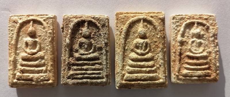 พระสมเด็จบางขุนพรหม ผสมผงเก่า(แช่น้ำมนต์) ชุดกรรมการ ปี 2547 วัดบางขุนพรหม กรุงเทพ เคาะเดียว(1)  