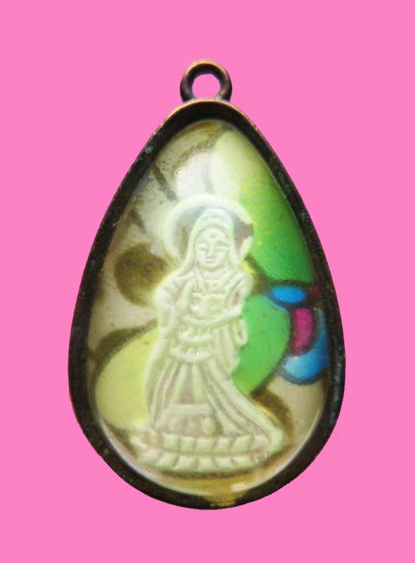 ล็อคเก็ตเจ้าแม่กวนอิม Vintage มากๆ หลังปีฉลู